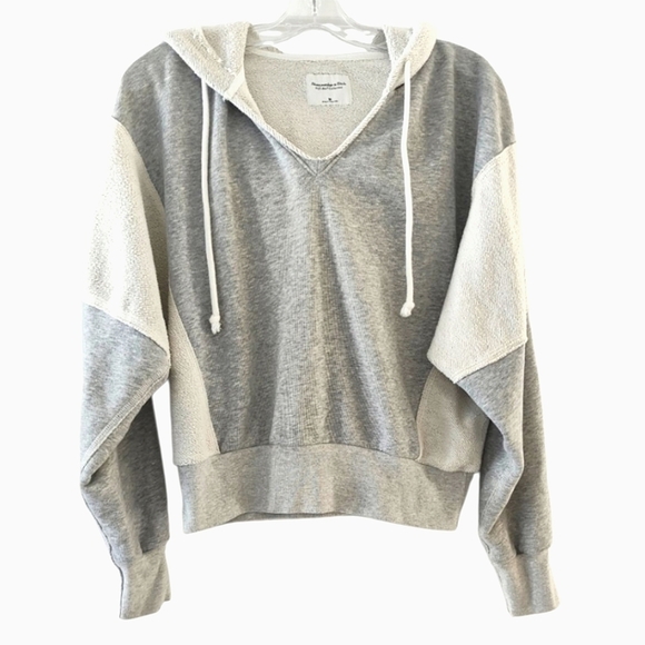 ABERCROMBIE & FITCH Soft AF Collection Gray Cotton Blend Hoodie Size Medium - Picture 2 of 8